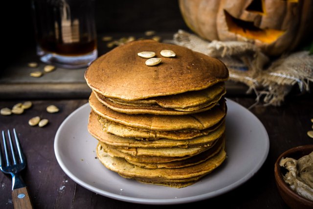 Oaty Pumpkin Pancakes + Maple Nut Butter Spread-3.jpg