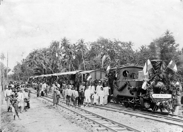 PIDIE_peresmian jalur ganda kereta api di Lamlo Kota Bakti Pidie COLLECTIE TROPENMUSEUM.jpg
