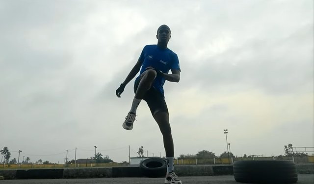 1000748549.jpg