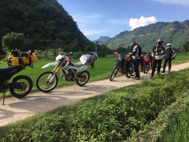 Vietnam motorbike tour - Hanoi Motoribke tour to Mai Chau 3.jpg