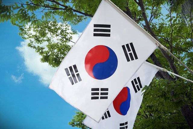 korean-flag-2639315_1920.jpg