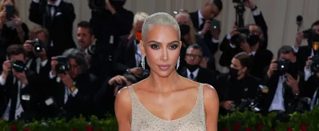 kim-kardashian-marilyn-monroe-hair.webp