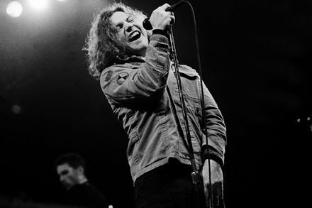 rs-27737-pearljam-624-1374509760.jpg