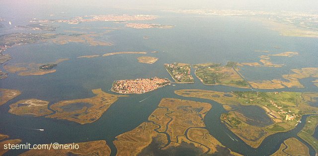 venice-air-03.jpg