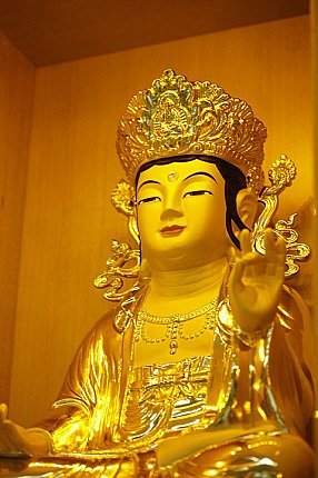 bodhisattva-885522_960_720-small.jpg