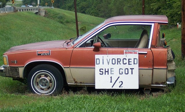 She-Got-Half-Divorce_8002.jpg