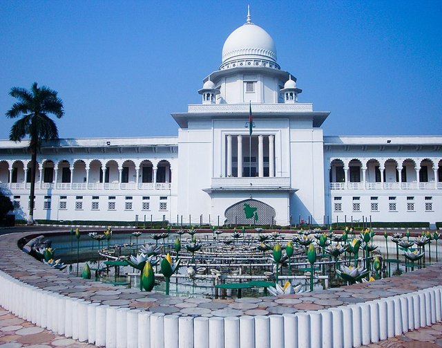 800px-Bangladesh_Supreme_Court_Main_Building.jpg