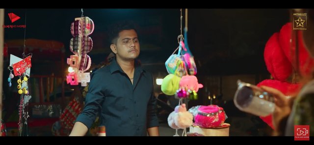 Screenshot_20241203_212412_YouTube.jpg