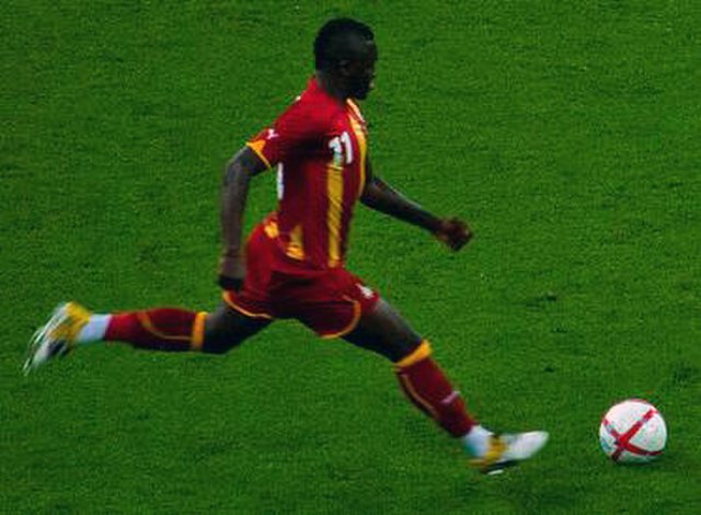 Sulley_Muntari_(Ghanaian_national_football_team).jpg