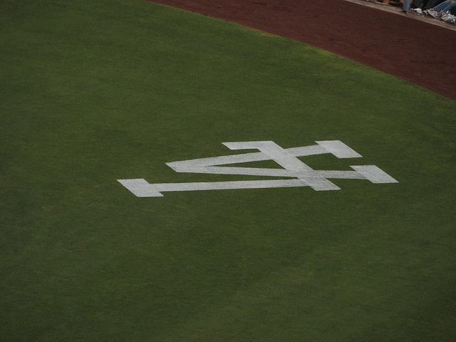 Dodger_Logo,_Los_Angeles_Dodgers_1,_St._Louis_Cardinals_0,_Dodger_Stadium,_Los_Angeles,_California_(14516885282).jpg