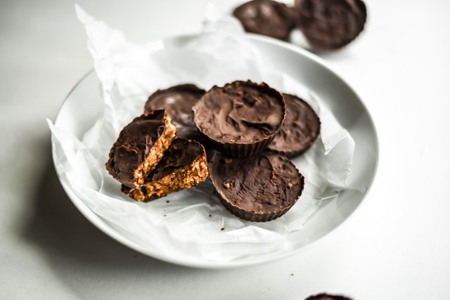 Basic Homemade Peanut Butter Cups (Vegan+GF)-3.jpg