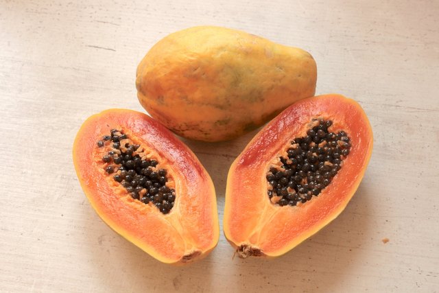 papaya-g43f2f4e5c_1920.jpg