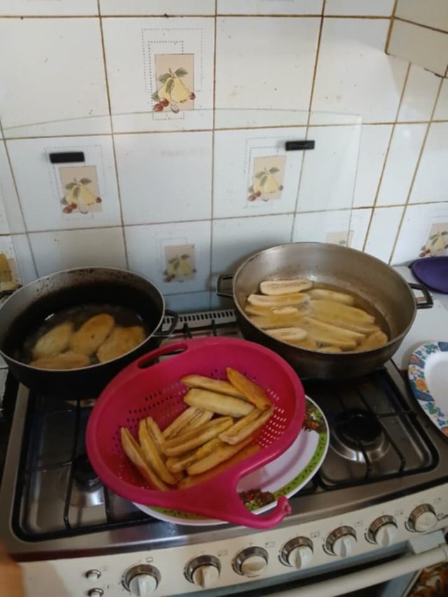 cocinando tostones 112.jpg