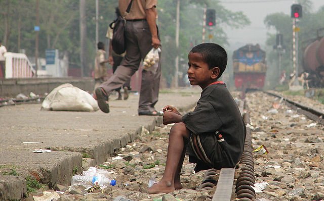 640px-Street_Child,_Srimangal_Railway_Station.jpg