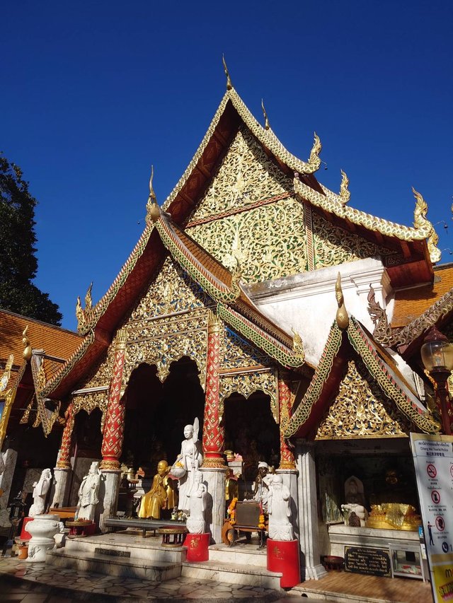 Wat Phrathat Doi Suthep15.jpg