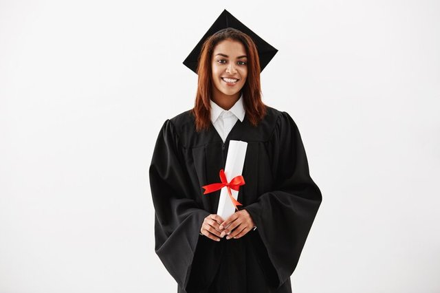 african-female-graduate-smiling-holding-diploma_176420-14312.jpg