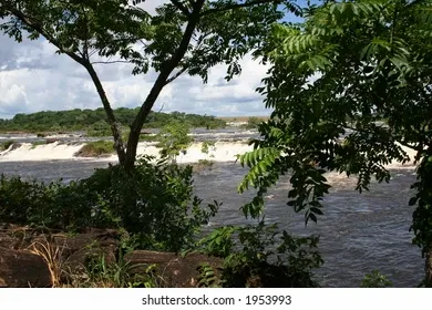 view-cachamay-falls-260nw-1953993.webp