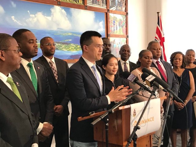 DhlVatIX4AE5Rop (1).jpg