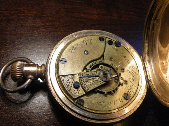 pocket-watch-439366_1280.jpg