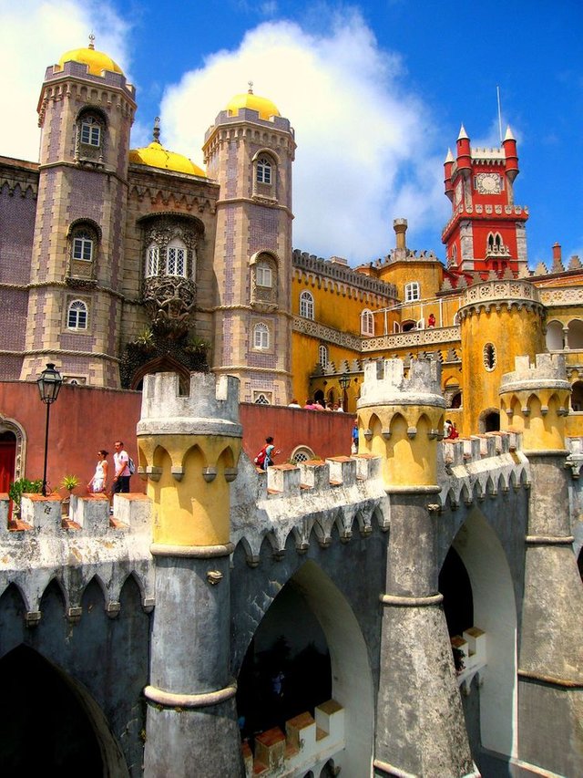 Pena Palace, Sintra, Portugal.jpg