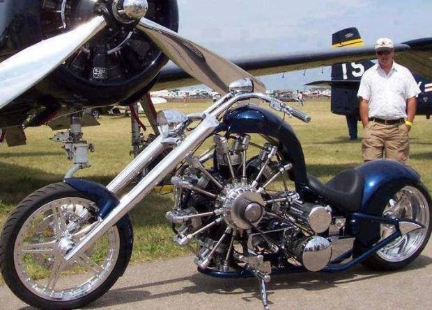 Amazing-14-Cylinder-Engine-Super-Chopper-Motorcycle-4165.jpg