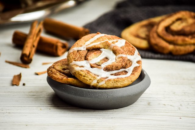 Swirly Brown Sugar Cinnamon Roll Cookies-4.jpg
