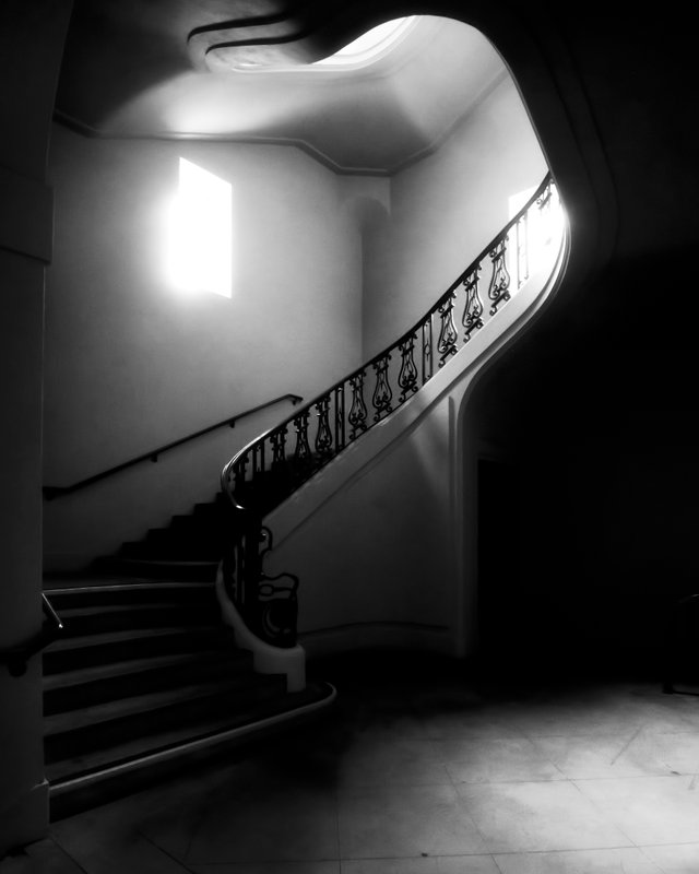 StairwayIntheDawnsLight.jpg