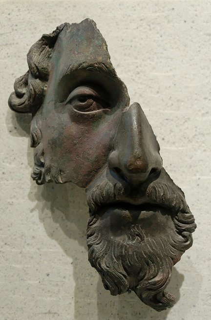 Bronze_Marcus_Aurelius_Louvre_Br45.jpg