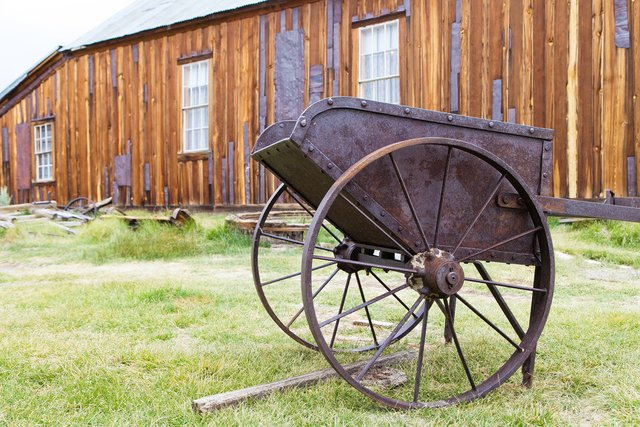 8264960106-ghost-town-bodie-california (FILEminimizer).jpg