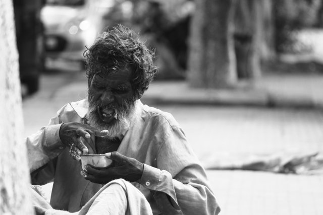 person-black-and-white-people-white-street-photography-old-portrait-sitting-child-dirty-black-monochrome-eat-homeless-photograph-poverty-indian-beggar-poor-hunger-monochrome-photography-human-positions-355756.jpg