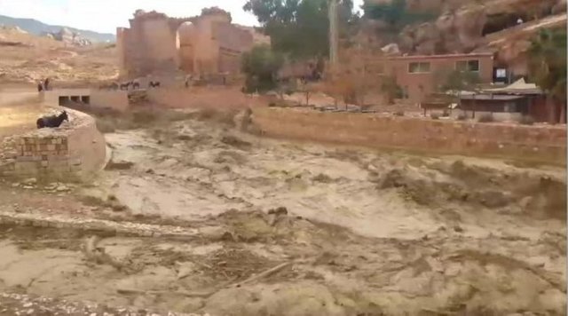 petra-flash-floods-696x387.jpg