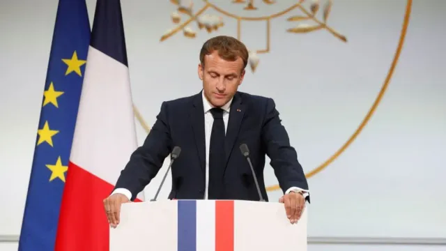 macron-france.webp