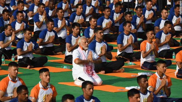 180621104256-modi-yoga-2018-exlarge-169.jpg