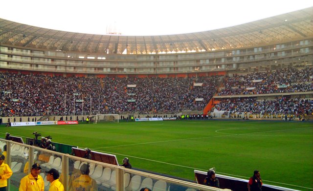 Inside_Estadio_Nacional_(Lima,_Peru) (1).jpg