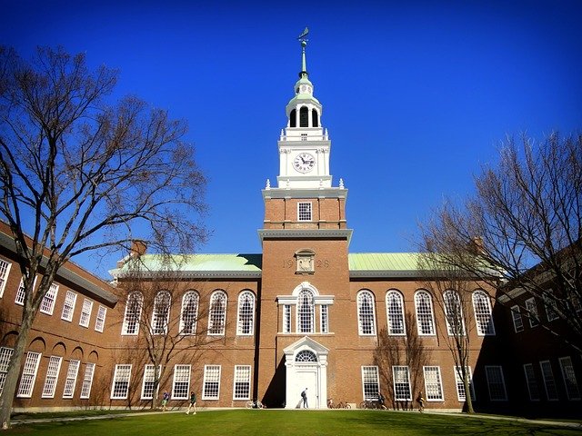 dartmouth-college-292587_640.jpg