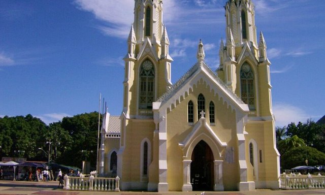 Mauro-Libi-Basílica-Virgen-del-Valle-en-Margarita-1-990x594.jpg