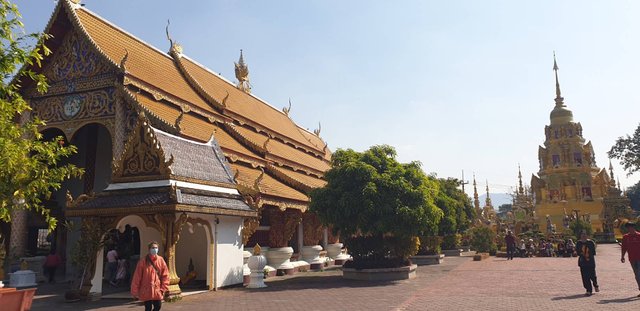 Wat Phra Nang Din12.jpg