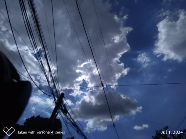 clouds1.jpg