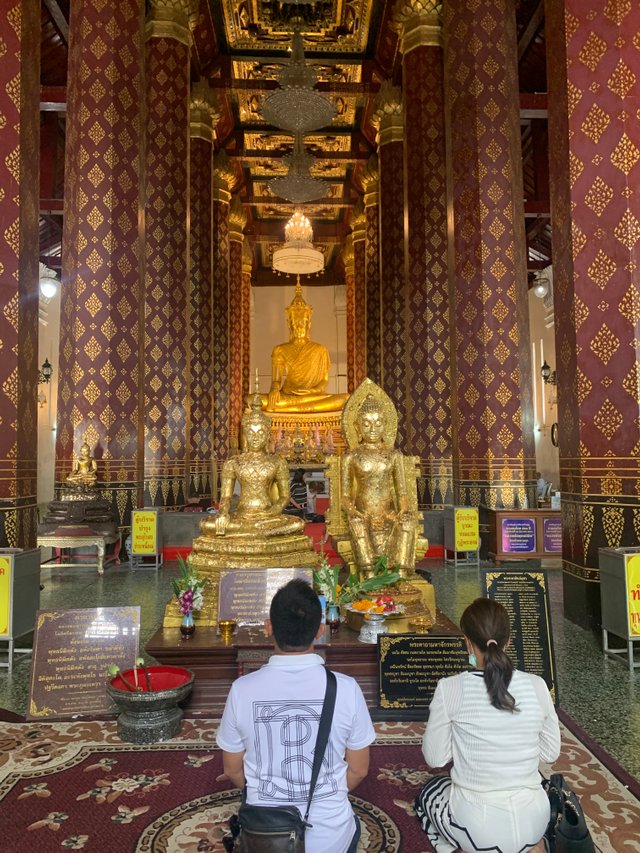 Wat Na Phra Meru12.jpg