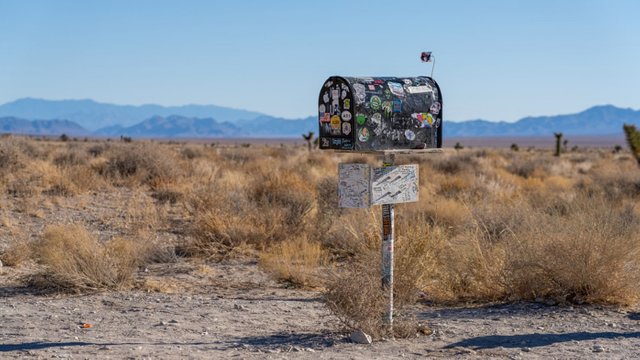 Area-51-Black-Mailbox.jpg