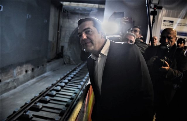 tsipras-metro-.jpg