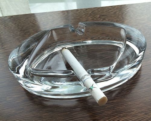 Ashtray_cropped.jpg