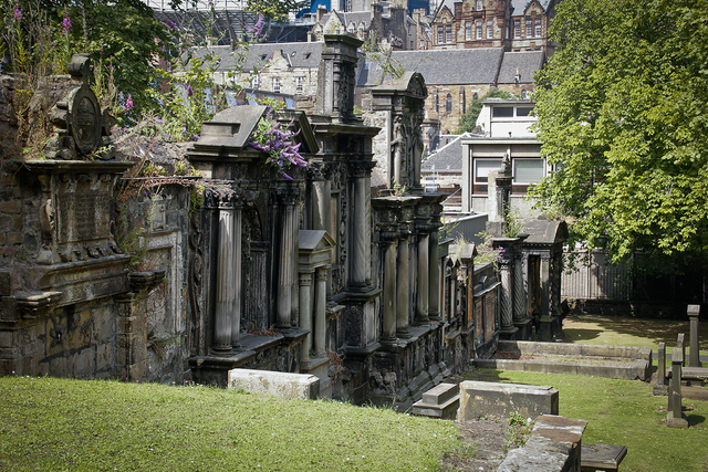 kirkyard7.png