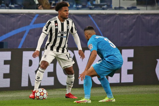 Weston_McKennie_vs_Zenit_2021-10-20.jpg