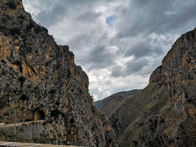 tunnel-topolia-gorge-crete.jpg
