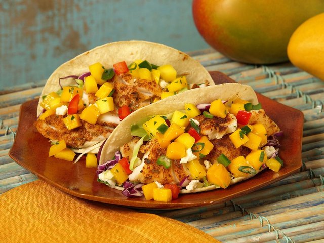 mango-catfish-taco-2944558_1920.jpg