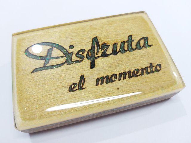 Disfruta el momento 西班牙.jpg