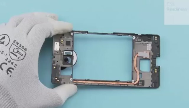 lumia-950-xl-teardown-01_story.jpg