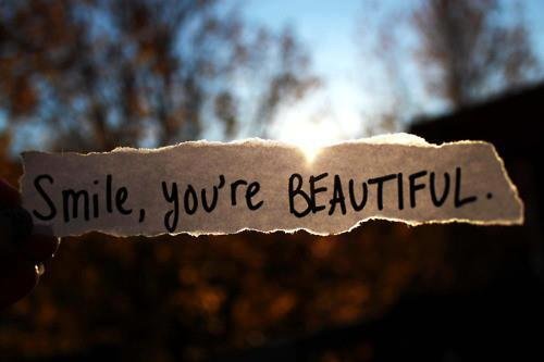 Beautiful Smile Quotes www.mostphrases.blogspot.be.jpg