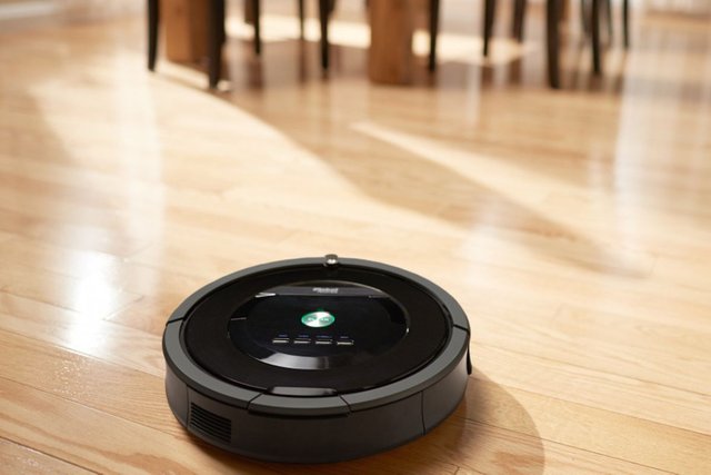 roomba880_2-_feature_crop.0.jpg